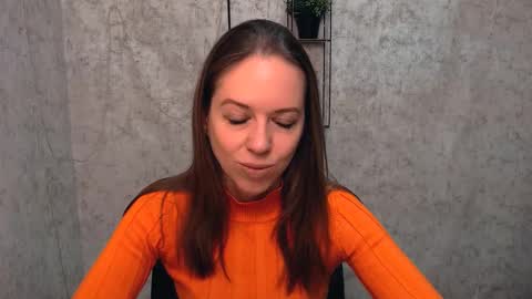 Snapshot of adamais_ chatting on February 19, 7:06 am adamais_ online show from February 19, 7:06 am