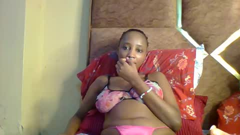 adamiaini_ online show from December 13, 7:15 am