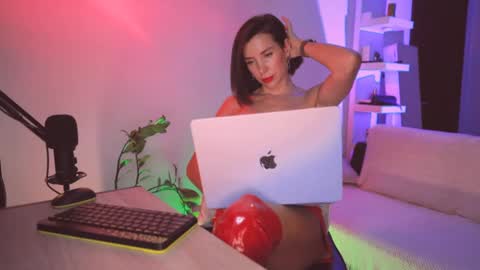 ADDICTION online show from December 31, 4:16 am