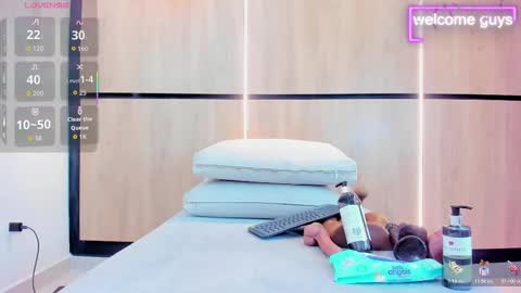 adela chase online show from November 17, 2:45 am