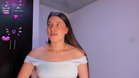 Snapshot of adela_parker chatting on January 14, 8:59 pm Adela Parker online show from January 14, 8:59 pm