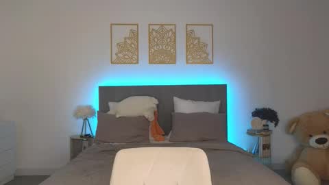 Adele online show from March 21, 9:31 pm