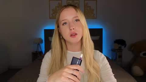 Adele online show from March 22, 9:32 pm