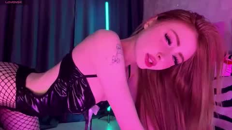 Adele online show from March 17, 6:28 am