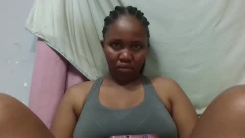 adelealy online show from February 3, 2:53 am