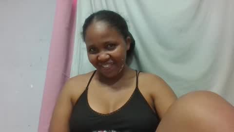 adelealy online show from December 20, 11:58 am