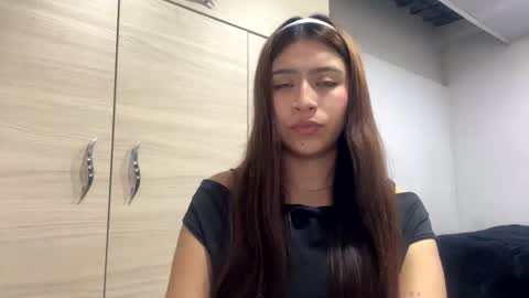 Snapshot of adelein_foxxx chatting on October 7, 3:11 am adellein foxx online show from October 7, 3:11 am