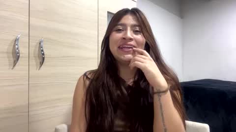 Snapshot of adelein_foxxx chatting on October 10, 4:39 am adellein foxx online show from October 10, 4:39 am