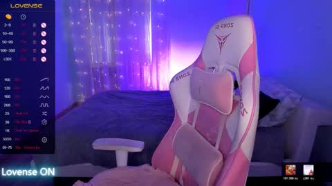 Adele online show from February 5, 7:00 am