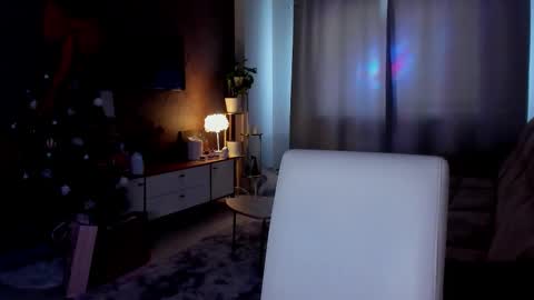 Adele Shine online show from February 3, 6:40 am