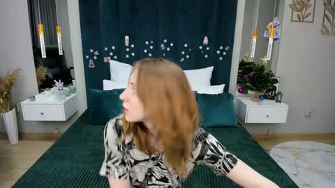 Snapshot of adelina_cowell chatting on January 10, 2:45 pm Adelina online show from January 10, 2:45 pm