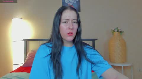 Adel online show from December 7, 7:27 am