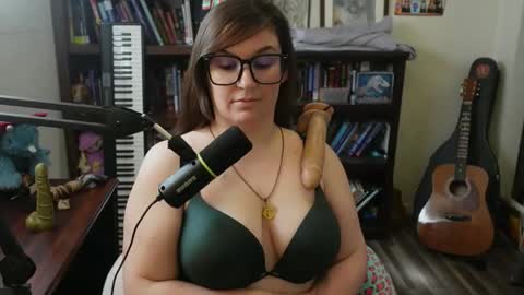 adobe_angel304 online show from February 19, 6:10 pm