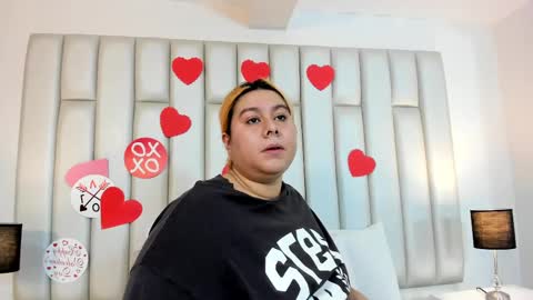 ANDREA PEREZ online show from February 13, 11:50 am