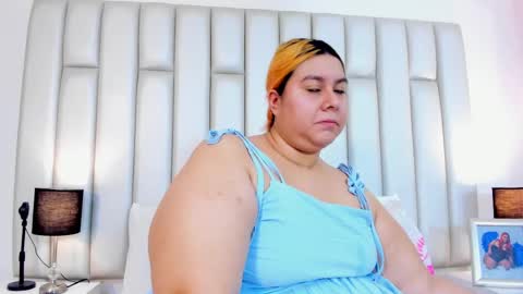 ANDREA PEREZ online show from February 12, 11:40 am