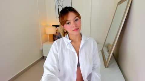 Snapshot of adria_ross chatting on October 1, 1:05 pm Adriana online show from October 1, 1:05 pm