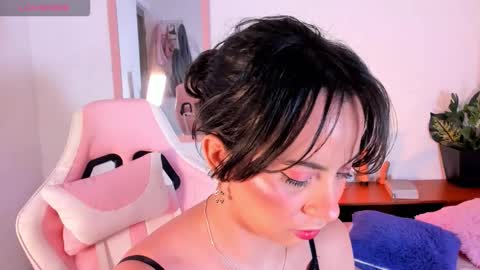 adrianny online show from October 26, 3:13 am