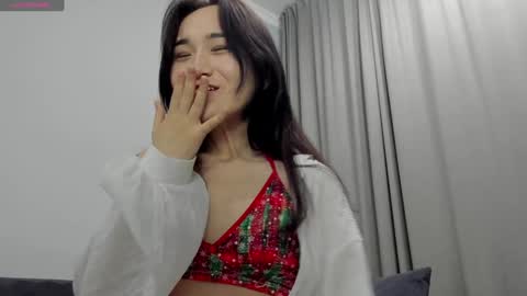 Aenie online show from December 25, 2:56 pm