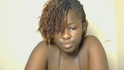 african_sluttygal online show from November 12, 8:51 pm