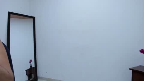 Lorena online show from December 8, 10:25 pm