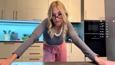 Mila -call me cute online show from May 8, 4:21 pm
