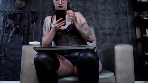 Snapshot of agata_darkness chatting on October 15, 8:33 pm Miss Agata online show from October 15, 8:33 pm