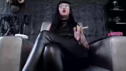 Snapshot of agata_darkness chatting on September 27, 7:10 pm Miss Agata online show from September 27, 7:10 pm