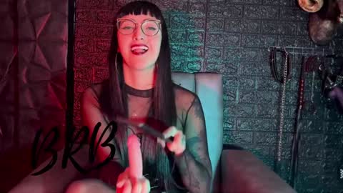 Snapshot of agata_darkness chatting on December 12, 5:04 pm Miss Agata online show from December 12, 5:04 pm