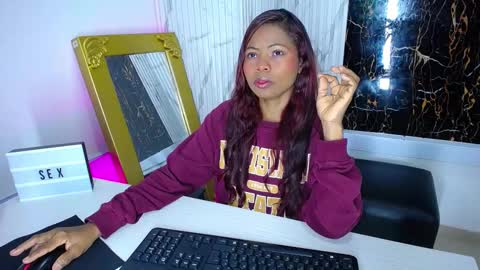 Agata grubisic  online show from March 9, 1:04 pm