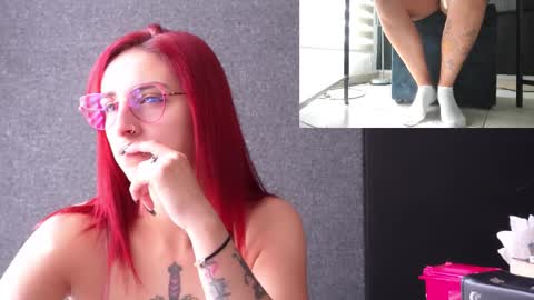 Agata Collinss online show from December 18, 3:17 pm