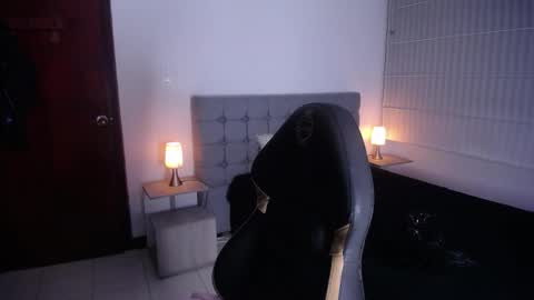 Agatha Bellucci  online show from October 31, 5:39 pm