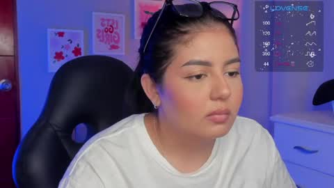 Cat online show from April 22, 5:59 am