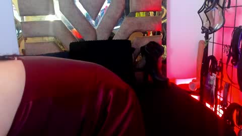 agatha ross online show from April 12, 11:57 am