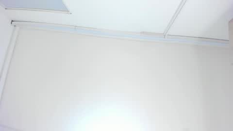 Aggy online show from April 5, 1:32 pm