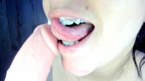  ines  online show from November 16, 3:56 pm