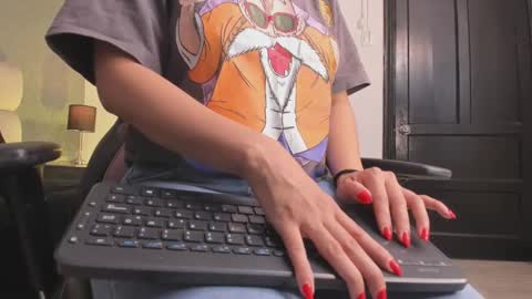 Ahmara  online show from September 22, 11:30 am