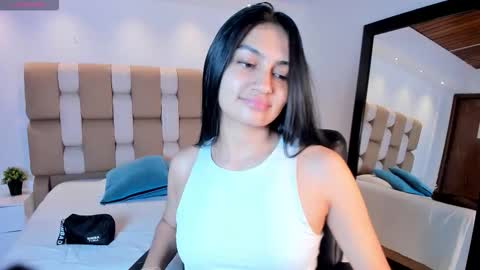 aidajoness online show from February 7, 1:15 pm