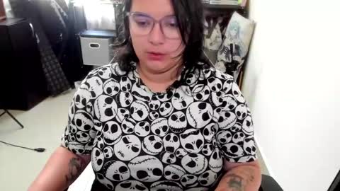 Catalina online show from November 21, 3:03 pm