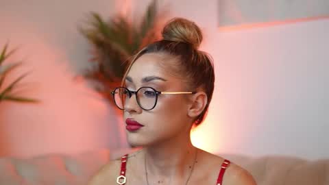  Aileen  online show from October 14, 7:27 pm