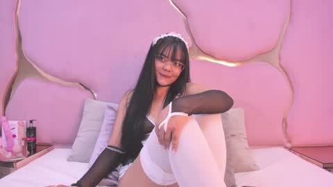 Aisha online show from February 2, 2:27 pm