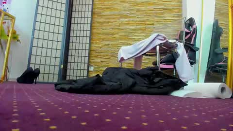 Aisha online show from December 16, 7:47 am