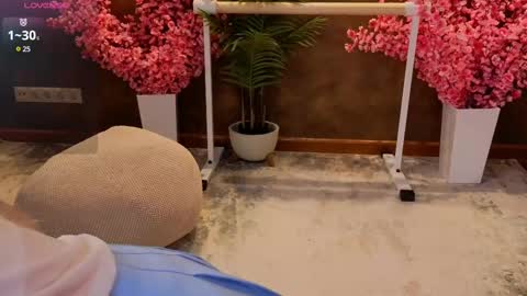 aishiro online show from February 24, 1:08 pm