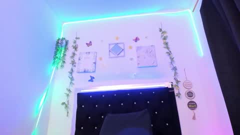 akarirosetti online show from October 6, 7:18 pm