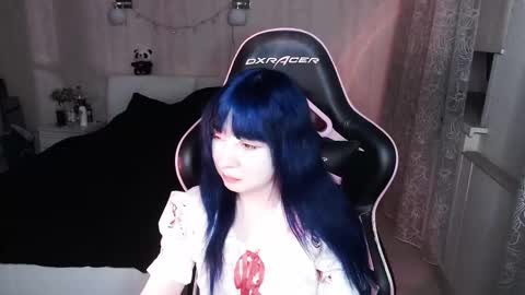 akirahartyx online show from November 30, 4:33 pm