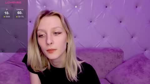 akiro_kim online show from February 21, 2:34 am