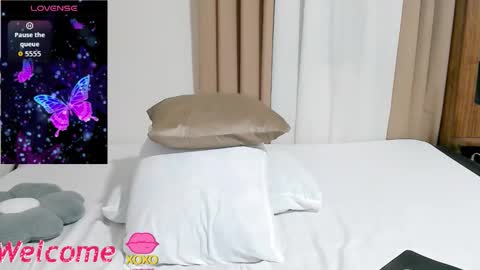 akishaa online show from October 6, 3:29 pm