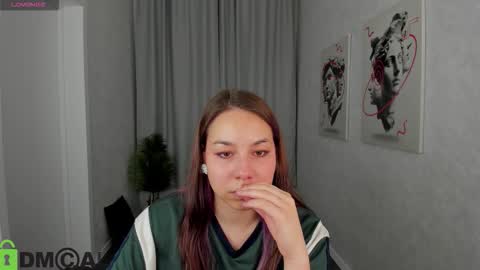 Al1ice online show from October 27, 9:05 am