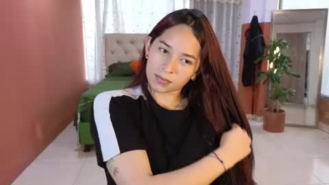 Snapshot of alaia_skater chatting on September 24, 9:14 pm Alaia Skater online show from September 24, 9:14 pm