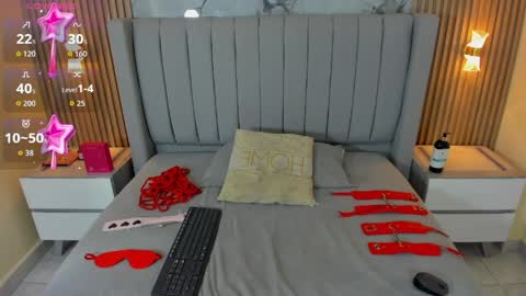  A L A I A  online show from April 1, 7:33 pm