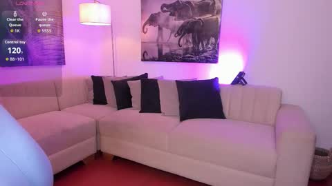 Alaia online show from October 8, 7:51 pm